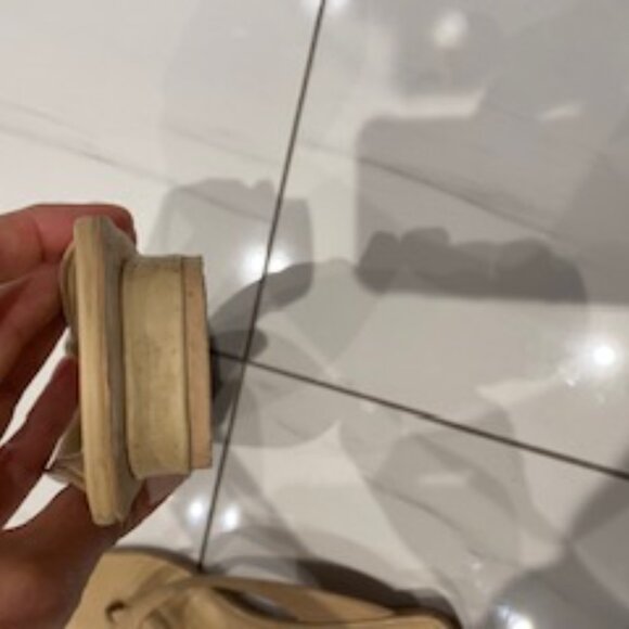 Clear Out-VGUC Cult Gaia Jasie Leather Thong Sandals sz 39 - Picture 9 of 11